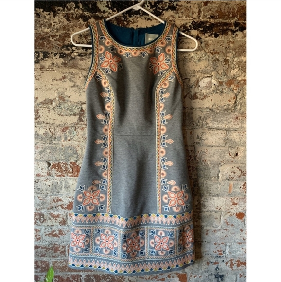 Anthropologie Maeve Grey Embroidered Dress - Picture 2 of 7